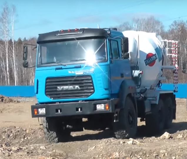 Фото автобетоносмесителя для доставки
